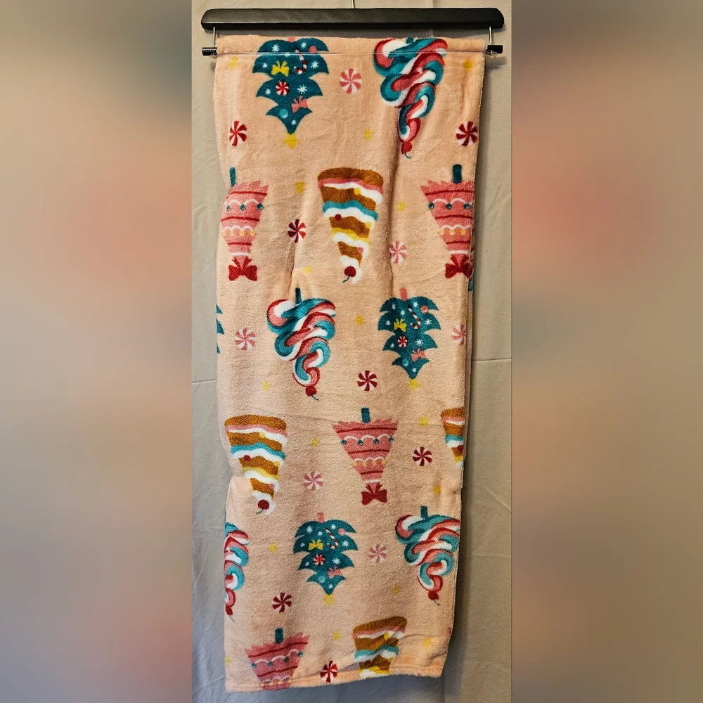 Candy Christmas Trees Throw Blanket NWT